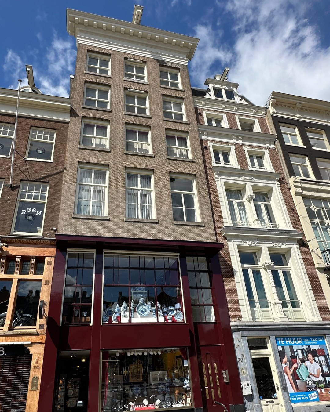 𝗪𝗲𝗿𝗸𝗲𝗻 𝗮𝗮𝗻 𝗺𝗼𝗻𝘂𝗺𝗲𝗻𝘁𝗲𝗻? 𝗕𝗶𝗷 𝗘𝗦𝗝 𝗸𝗮𝗻 𝗵𝗲𝘁!

Wist je dat wij ERM-gecertificeerd zijn? Dit betekent dat we specialist zijn in het onderhouden en restaureren van historische complexen. Met vakmanschap en oog voor detail zorgen we ervoor dat deze gebouwen in topconditie blijven.

Werken aan historie, met de kwaliteit van nu!

#ESJ #ESJVastgoedonderhoud #Vastgoedonderhoud #WijOnderhoudenVanMonumenten #Monumenten #ERM